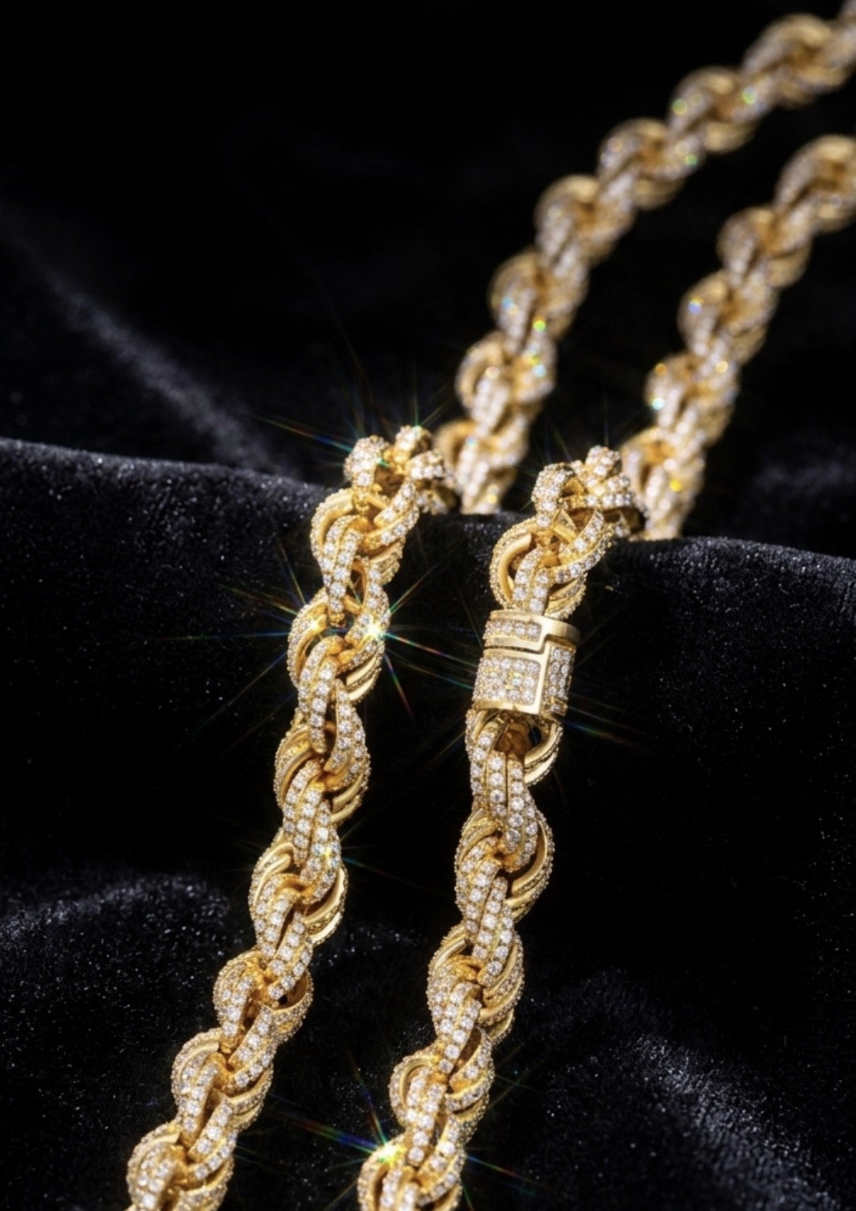 THE ICED CORDAGE CHAIN